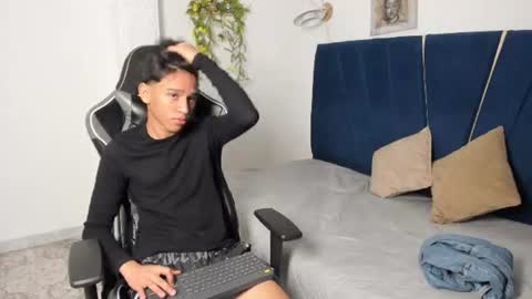 stiven_cum2 online show from June 28, 7:44 am