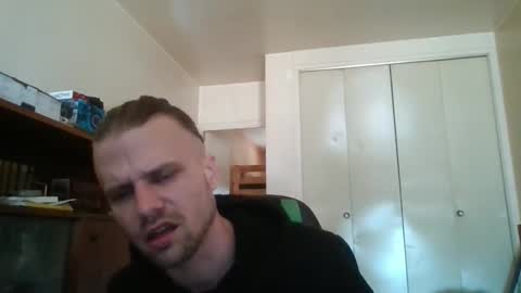 stockingsnfeet online show from April 30, 1:03 pm