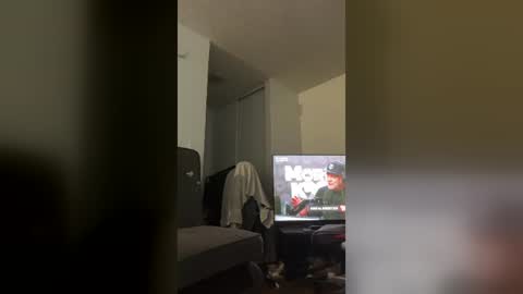 stonedaddy347 online show from August 18, 1:33 am