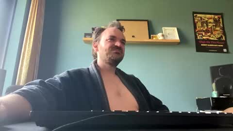 Stonerboner online show from April 14, 8:11 am