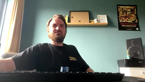 Stonerboner online show from May 4, 11:00 am