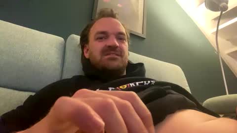 Stonerboner online show from May 17, 12:33 am