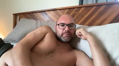 stoney8inches online show from May 1, 2:43 pm