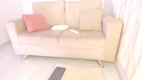 Zoe online show from August 15, 1:20 am