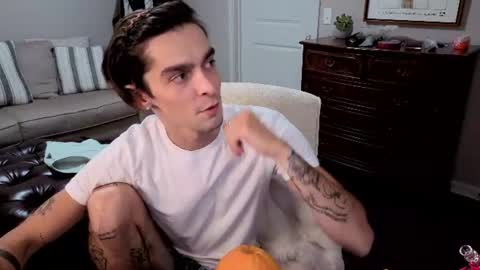 str8whiteboy21 online show from August 1, 2:28 am