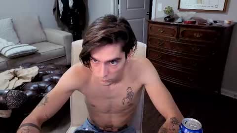 str8whiteboy21 online show from August 2, 6:26 pm
