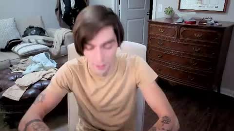 str8whiteboy21 online show from August 3, 6:04 pm
