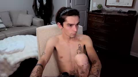 str8whiteboy21 online show from August 5, 5:49 am