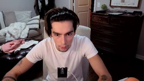 str8whiteboy21 online show from August 7, 2:11 am