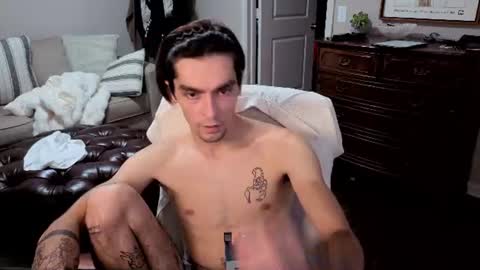 str8whiteboy21 online show from August 7, 4:23 am