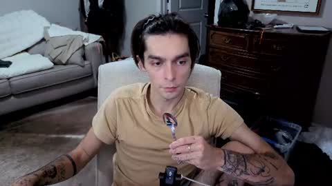 str8whiteboy21 online show from August 10, 7:21 am