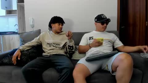straight__friends online show from August 9, 2:07 pm