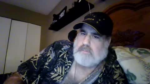 Straightbear4you online show from June 29, 9:34 am