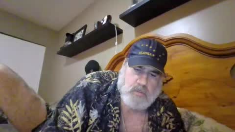 Straightbear4you online show from July 9, 5:01 am