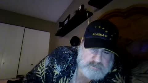 Straightbear4you online show from July 11, 9:04 am