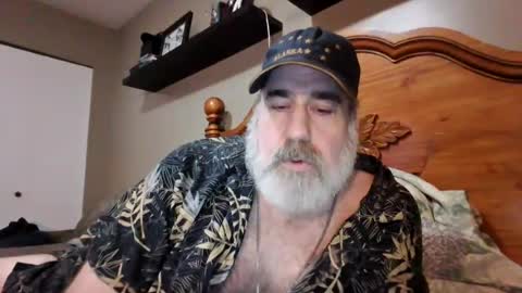 Straightbear4you online show from July 16, 7:53 am