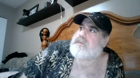 Straightbear4you online show from July 31, 9:15 am
