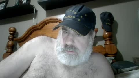 Straightbear4you online show from August 12, 10:28 am