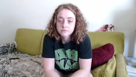 Strawberrylotsacake online show from June 3, 4:21 pm