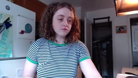 Strawberrylotsacake online show from June 4, 6:12 pm