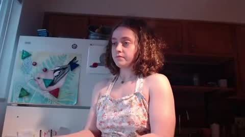 Strawberrylotsacake online show from June 6, 1:00 am