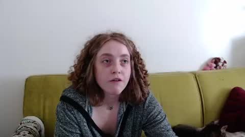 Strawberrylotsacake online show from June 12, 6:59 pm