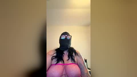 strawberrymilfffy online show from August 3, 12:06 am