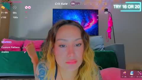 strawberrypie99 online show from August 9, 1:23 pm