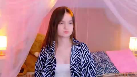 Bunny online show from August 13, 4:10 pm