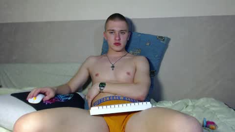 Yan online show from April 20, 11:32 pm