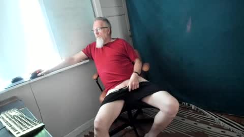 strip_m online show from August 15, 9:46 am