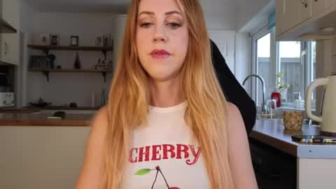Goddess Amorina online show from August 4, 12:02 pm