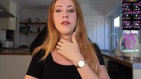 Goddess Amorina online show from August 13, 9:34 am