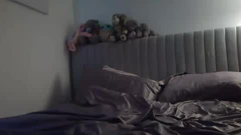 strippersofia online show from June 25, 5:43 am