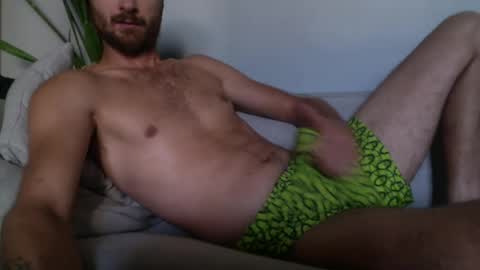 strongelvis online show from August 9, 8:26 am
