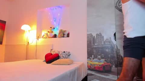 strosa_ online show from July 16, 2:34 am