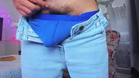 strosa_ online show from August 2, 12:39 am