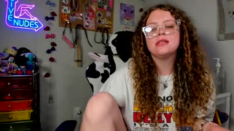 Strwbby online show from July 2, 3:07 am