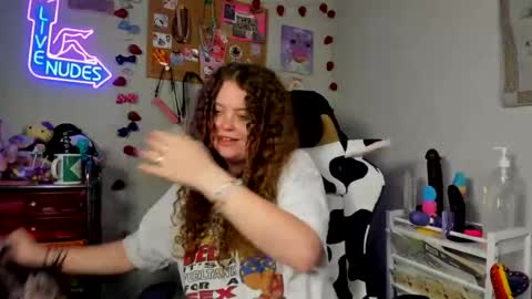 Strwbby online show from July 2, 5:19 am