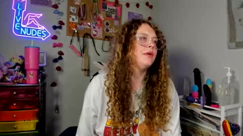 Strwbby online show from July 2, 7:31 am