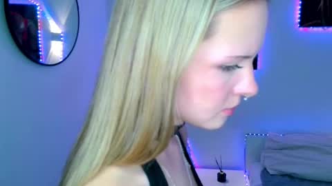 Olivia online show from August 14, 7:01 am