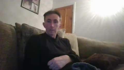 stuuuey73 online show from March 3, 9:45 pm
