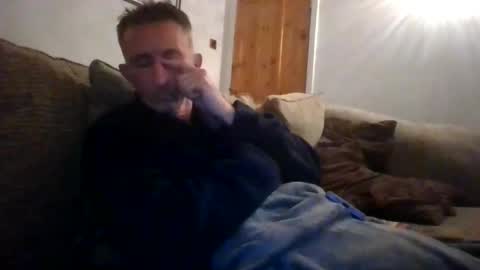 stuuuey73 online show from April 28, 10:12 pm