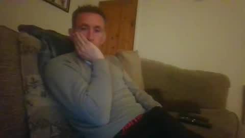 stuuuey73 online show from May 2, 10:03 pm