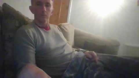 stuuuey73 online show from May 4, 8:54 pm