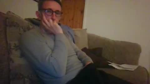stuuuey73 online show from May 11, 9:06 pm