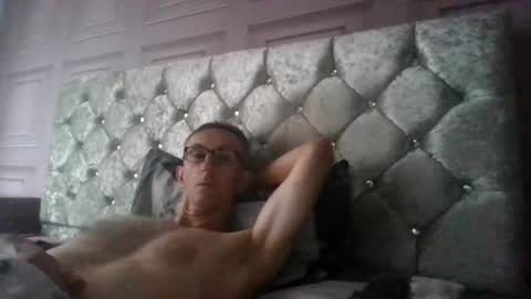 stuuuey73 online show from July 11, 5:24 am