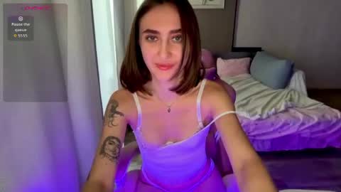 LINA online show from August 8, 4:34 am