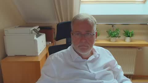 subbear1968 online show from July 8, 11:25 am