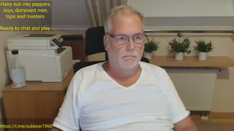 subbear1968 online show from July 19, 8:11 pm